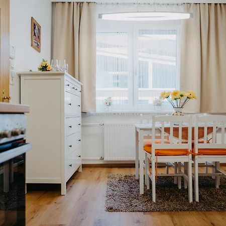 Apartment Rado 75M2 Mit Garten Und Terrasse Winden am See Exterior photo